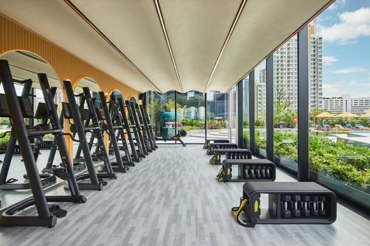 The Standard, Bangkok Mahanakhon Bagian luar foto The gym at The Hari