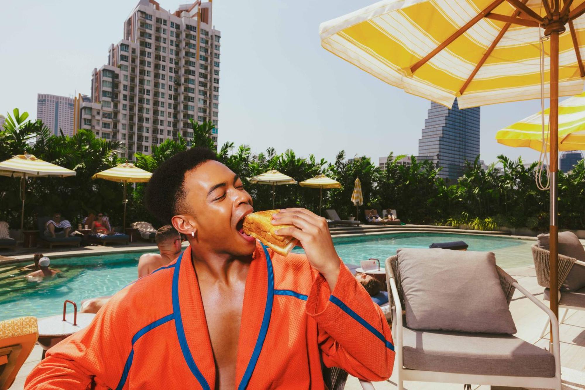 The Standard, Bangkok Mahanakhon Bagian luar foto The Weeknd in 2018