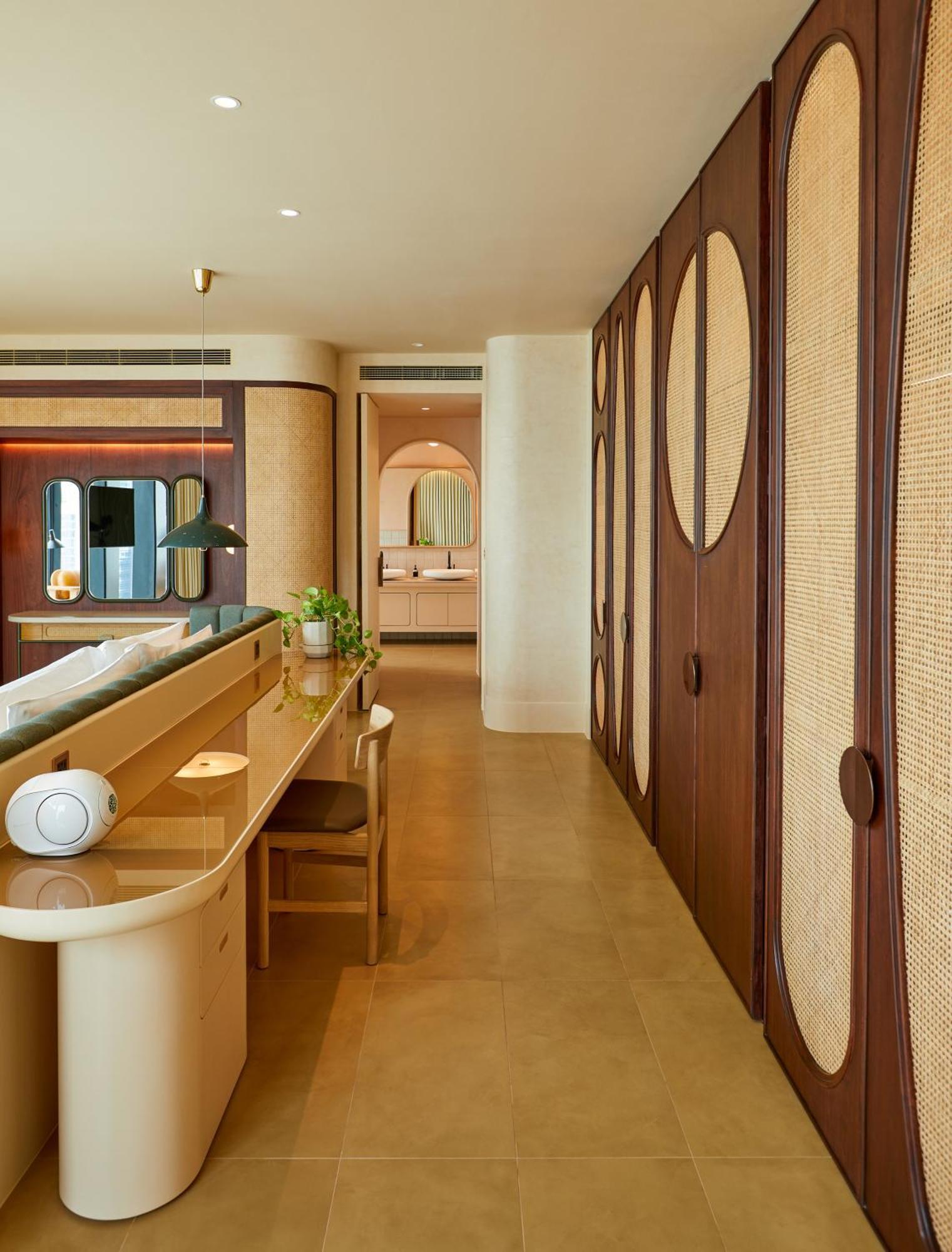 The Standard, Bangkok Mahanakhon Ruang foto A guest room at the hotel